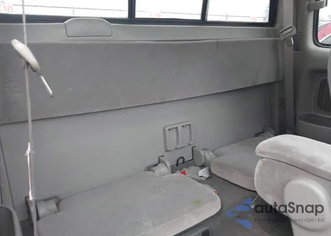 2002 Toyota Tacoma z USA, uszkodzony, nr VIN 5TEVL52NX2Z008872